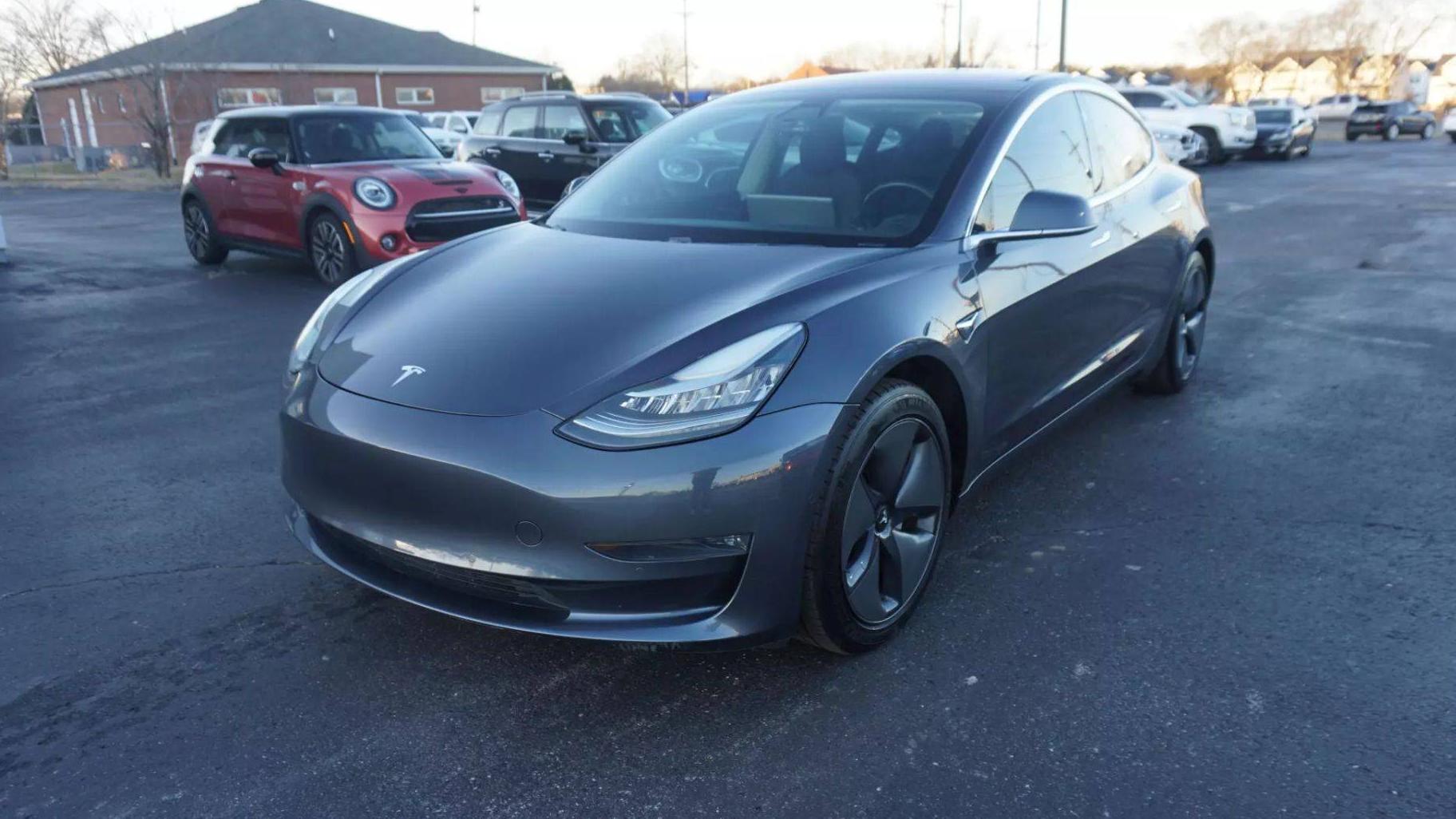 TESLA MODEL 3 2018 5YJ3E1EA3JF034636 image